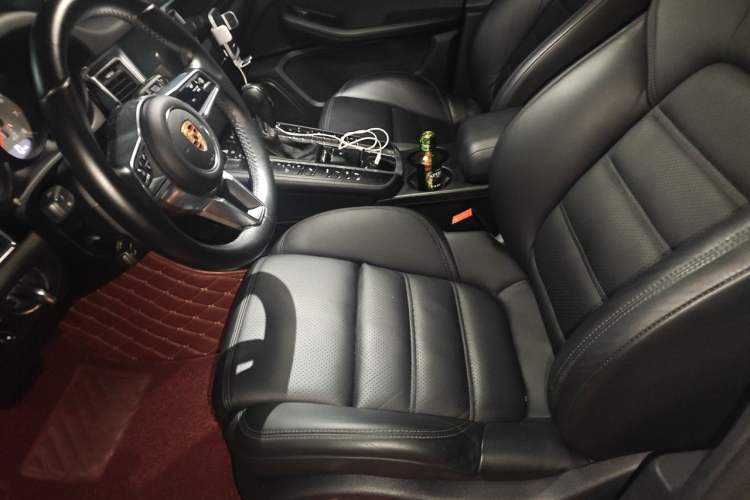 Used Porsche Macan 2016 Macan S 3.0T Left Front Seat
