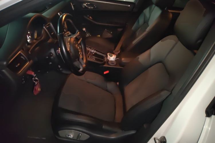 Used Porsche Macan 2016 Macan 2.0T Left Front Seat