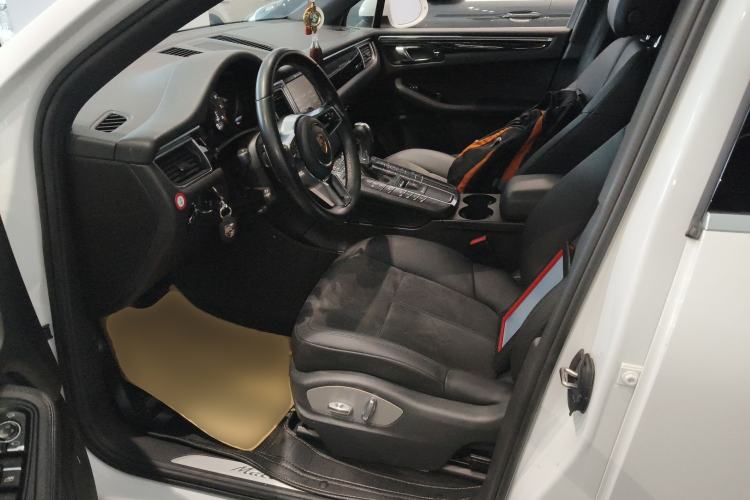 Used Porsche Macan 2016 Macan S 3.0T Left Front Seat