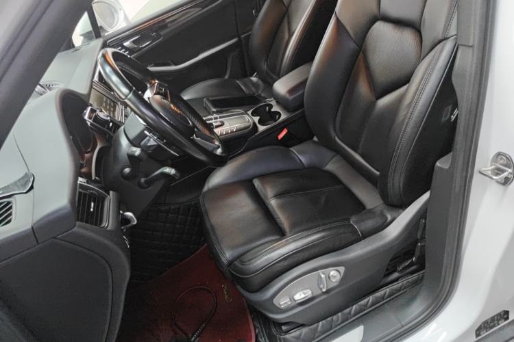 Used Porsche Macan 2016 Macan S 3.0T Left Front Seat