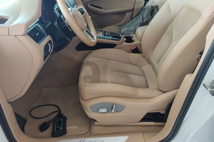 Used Porsche Macan 2016 Macan 2.0T Left Front Seat
