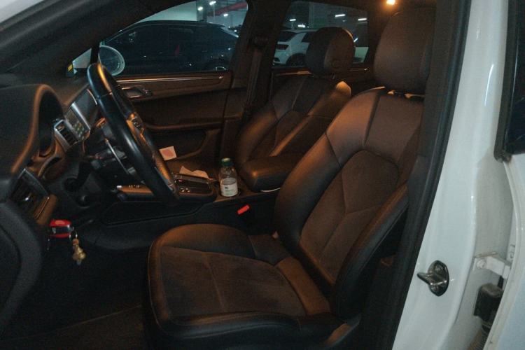 Used Porsche Macan 2016 Macan 2.0T Left Front Seat