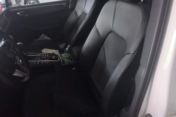 Used Porsche Macan 2016 Macan 2.0T Left Front Seat