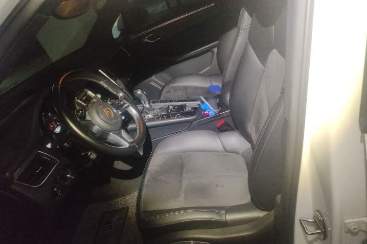 Used Porsche Macan 2016 Macan 2.0T Left Front Seat
