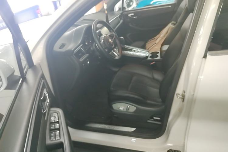 Used Porsche Macan 2016 Macan 2.0T Left Front Seat