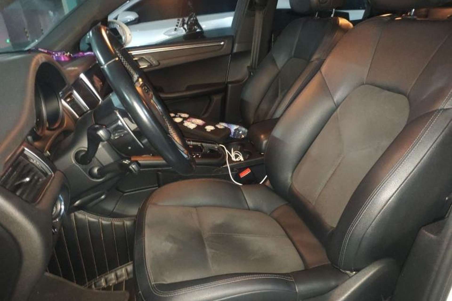 Used Porsche Macan 2016 Macan 2.0T Left Front Seat