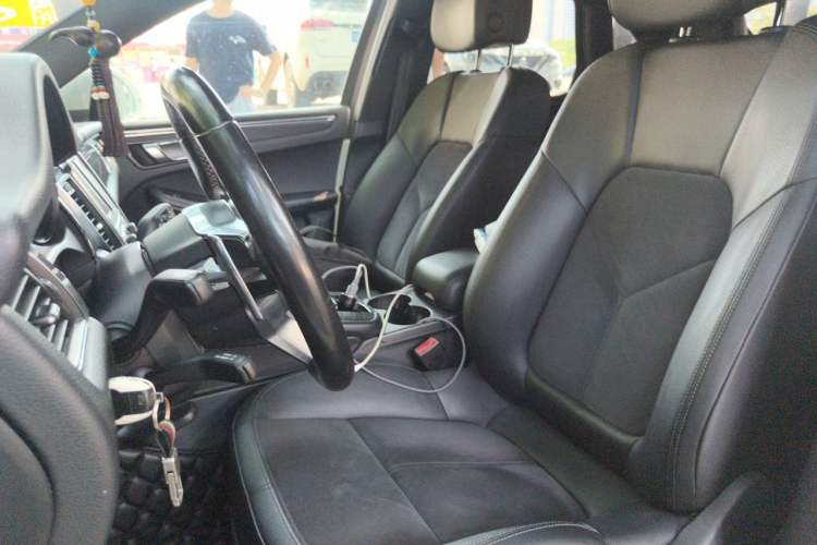 Used Porsche Macan 2016 Macan 2.0T Left Front Seat