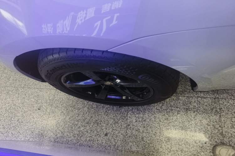 Used Porsche Macan 2016 Macan 2.0T Left Front Wheel Hub