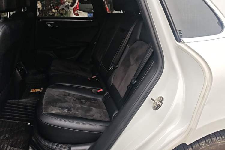 Used Porsche Macan 2016 Macan 2.0T Left Rear Seat