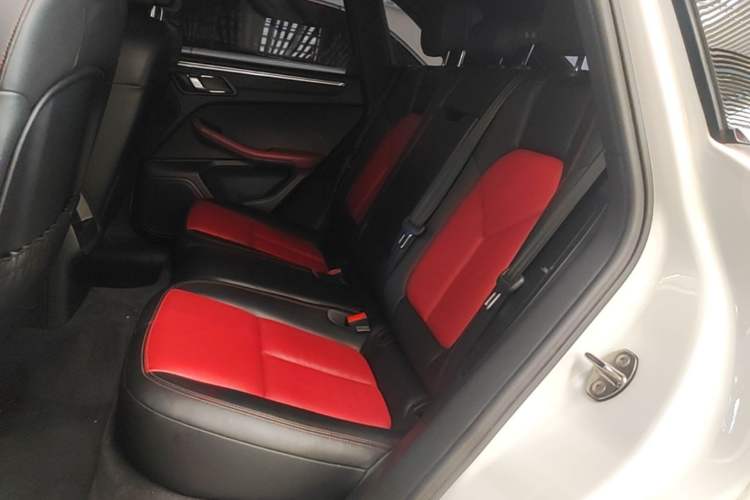 Used Porsche Macan 2016 Macan 2.0T Left Rear Seat