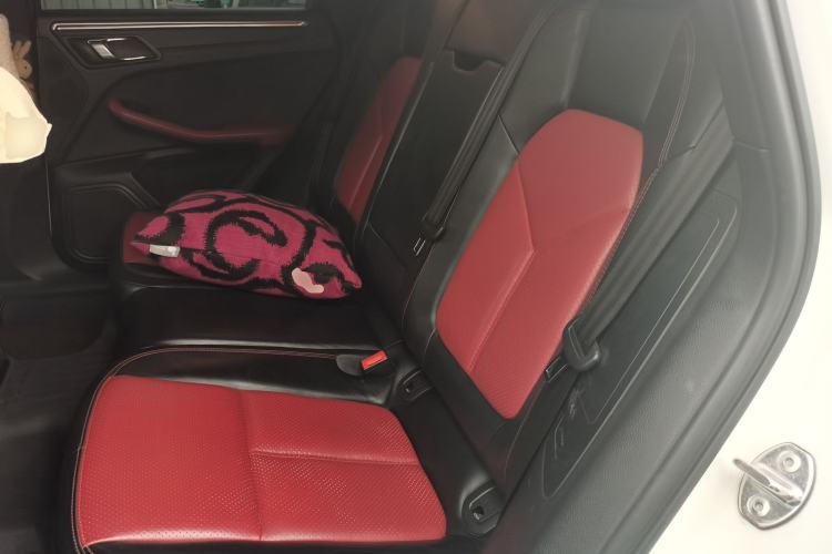 Used Porsche Macan 2016 Macan 2.0T Left Rear Seat