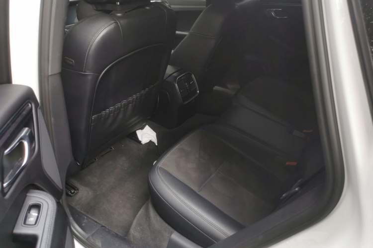 Used Porsche Macan 2016 Macan 2.0T Left Rear Seat