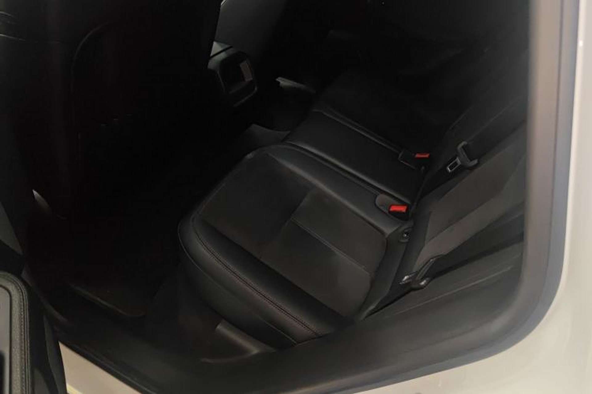 Used Porsche Macan 2016 Macan 2.0T Left Rear Seat