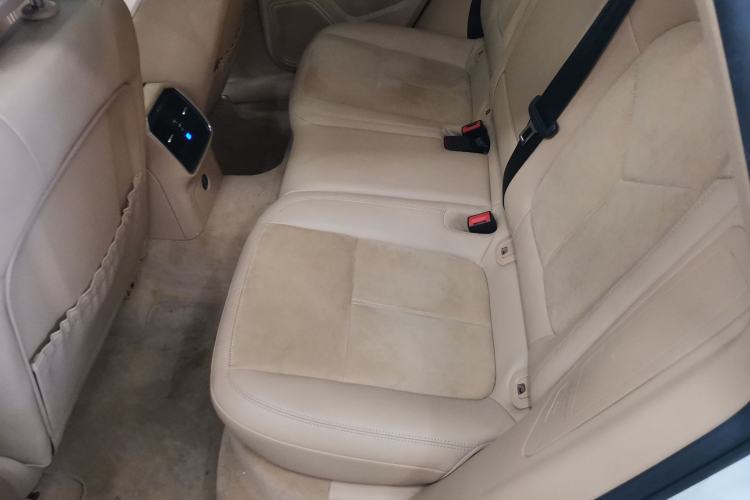 Used Porsche Macan 2016 Macan 2.0T Left Rear Seat
