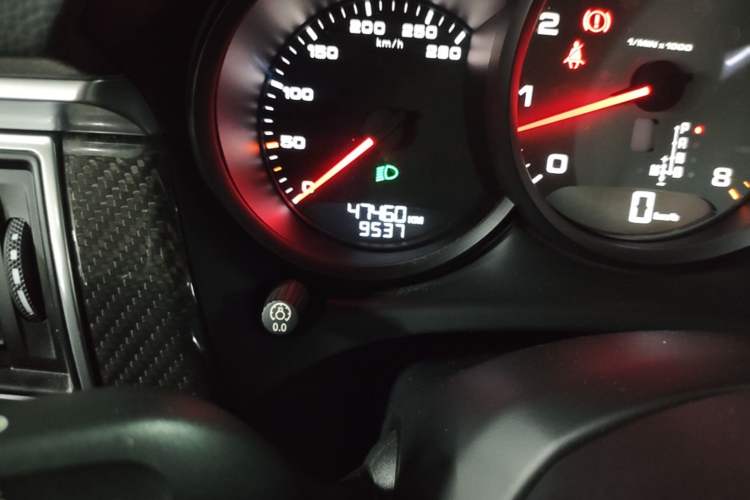 Used Porsche Macan  Odometer Close Up