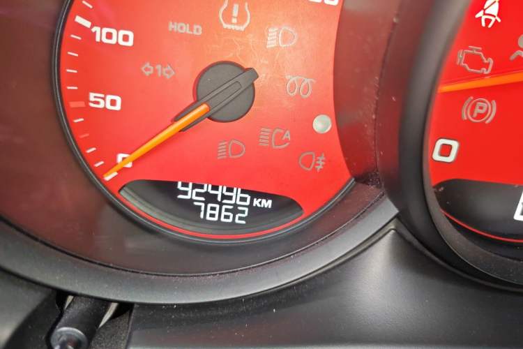 Used Porsche Macan 2016 Macan S 3.0T Odometer Close Up