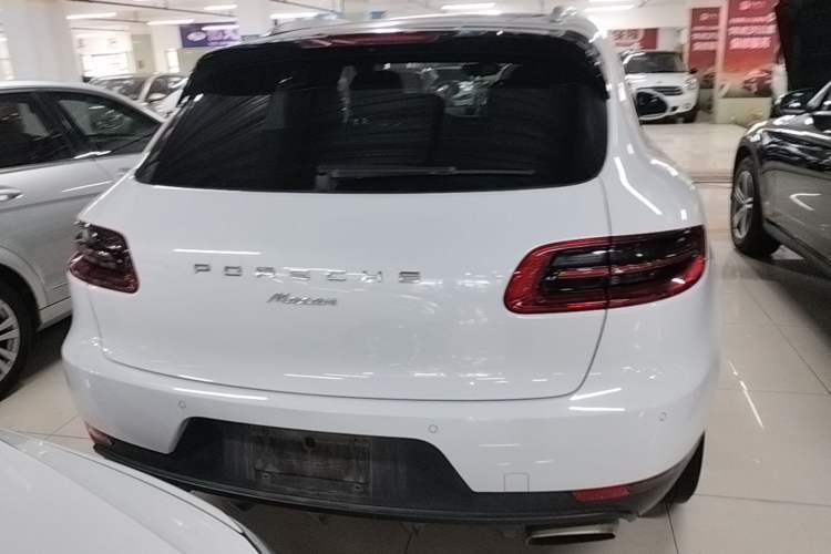 Used Porsche Macan 2016 Macan 2.0T Rear