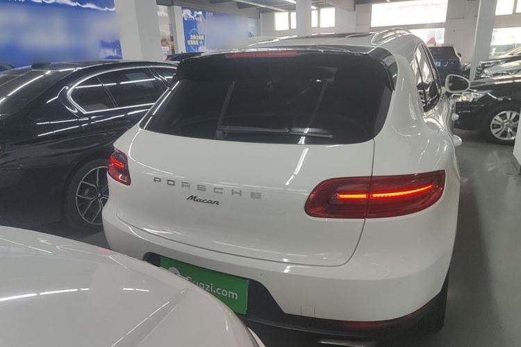 Used Porsche Macan 2016 Macan 2.0T Rear