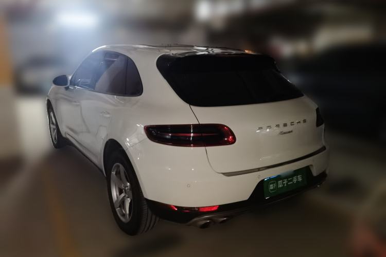 Used Porsche Macan 2016 Macan 2.0T Rear Left 45 Deg
