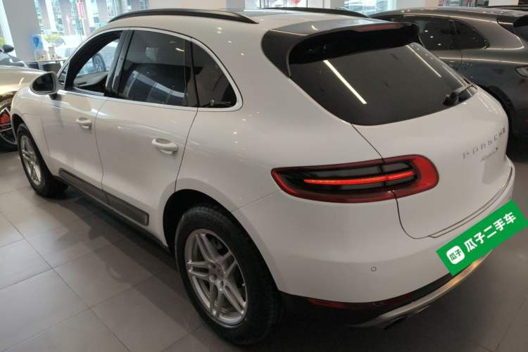Used Porsche Macan 2016 Macan S 3.0T Rear Left 45 Deg