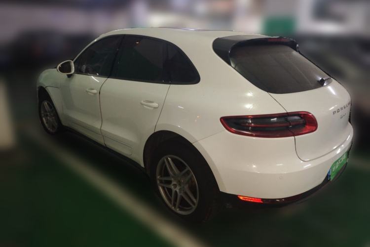 Used Porsche Macan 2016 Macan 2.0T Rear Left 45 Deg