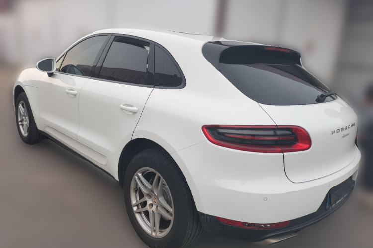 Used Porsche Macan 2016 Macan 2.0T Rear Left 45 Deg