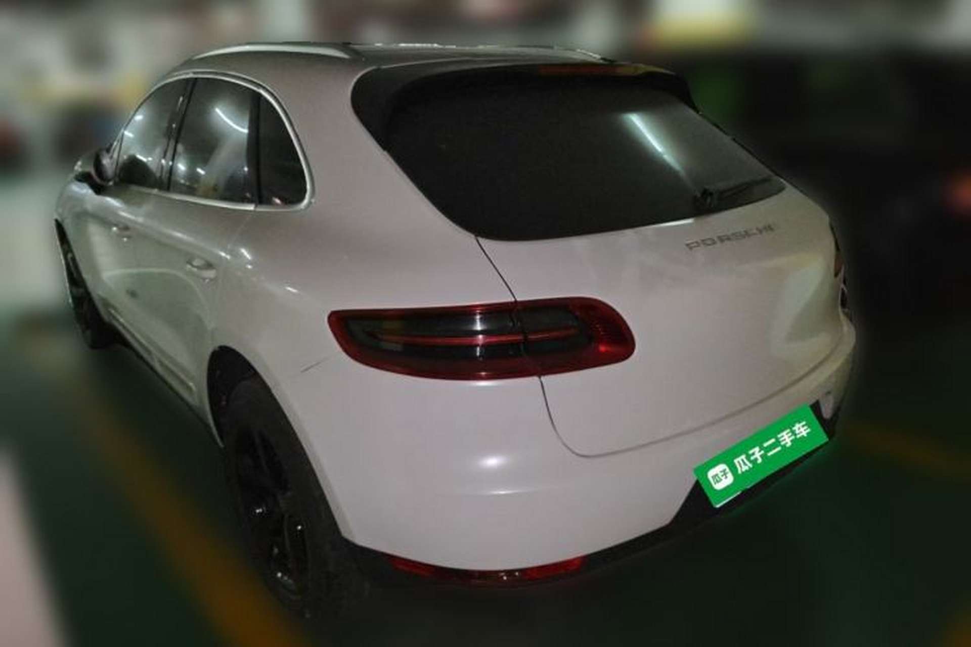 Used Porsche Macan 2016 Macan 2.0T Rear Left 45 Deg
