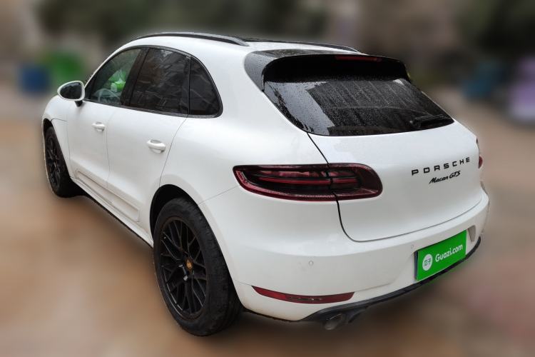 Used Porsche Macan  Rear Left 45 Deg