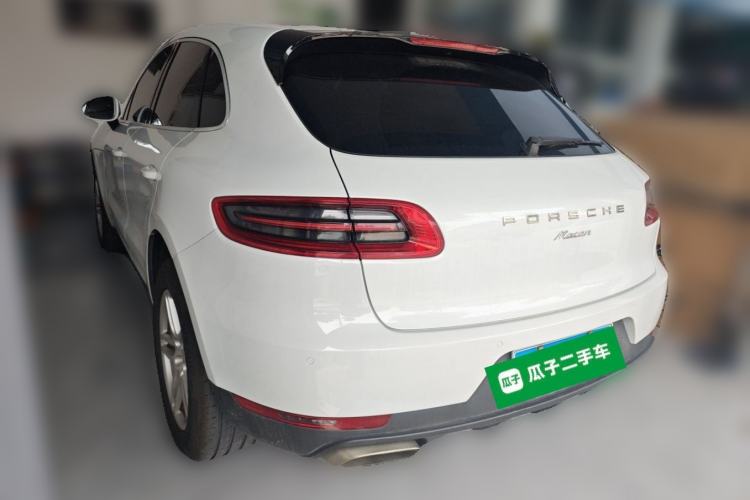 Used Porsche Macan 2016 Macan 2.0T Rear Left 45 Deg