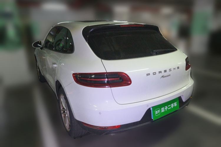 Used Porsche Macan 2016 Macan 2.0T Rear Left 45 Deg