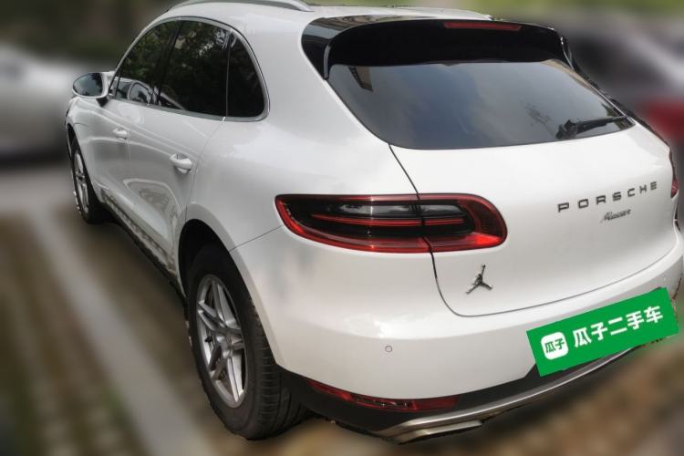 Used Porsche Macan 2016 Macan 2.0T Rear Left 45 Deg