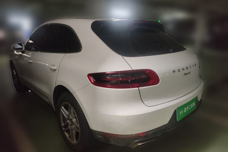 Used Porsche Macan 2016 Macan 2.0T Rear Left 45 Deg