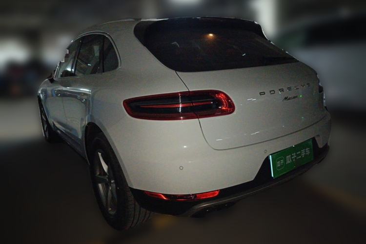 Used Porsche Macan 2016 Macan 2.0T Rear Left 45 Deg