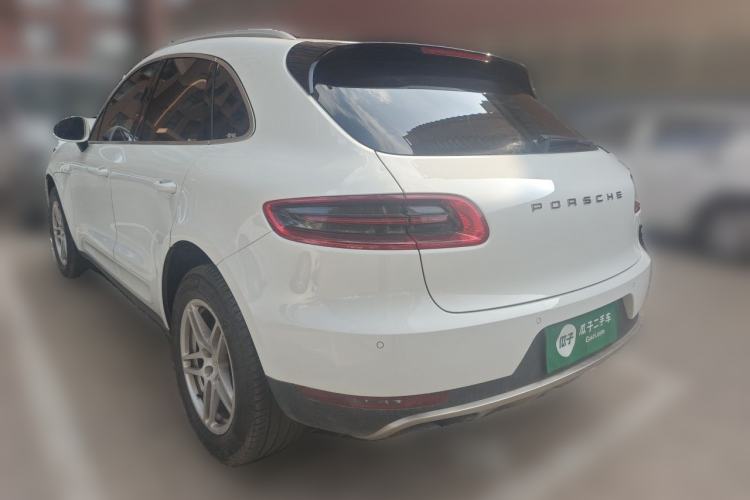 Used Porsche Macan 2016 Macan 2.0T Rear Left 45 Deg