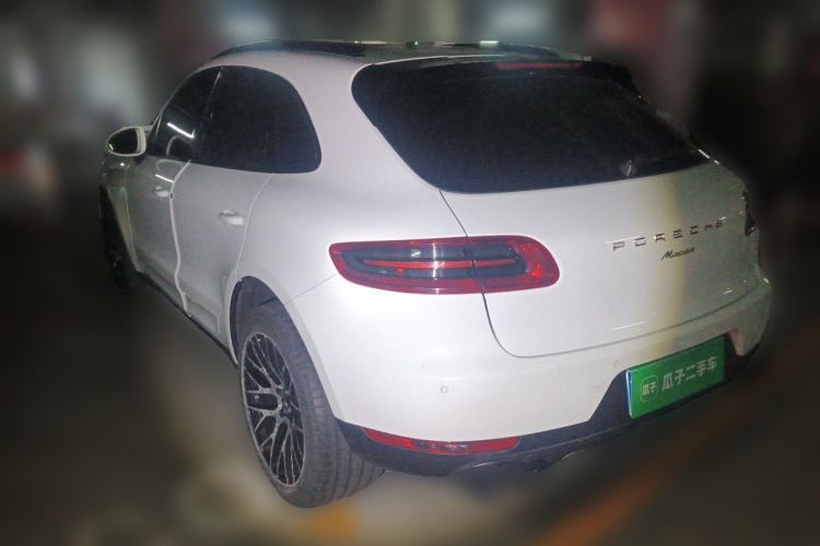 Used Porsche Macan 2016 Macan 2.0T Rear Left 45 Deg
