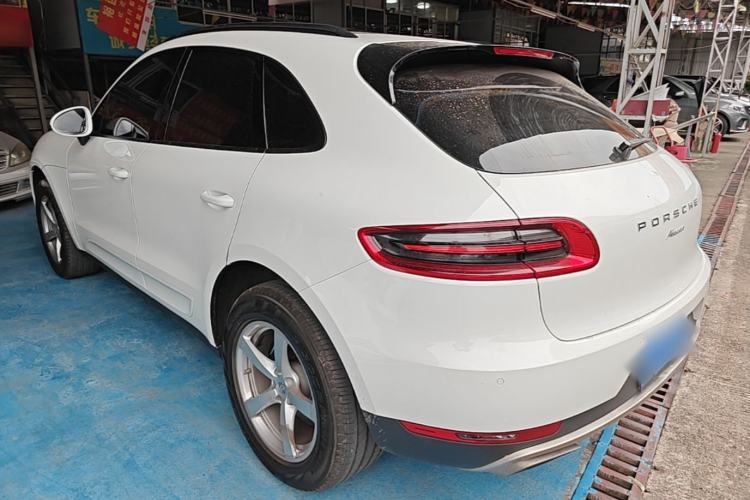 Used Porsche Macan 2016 Macan 2.0T Rear Left 45 Deg