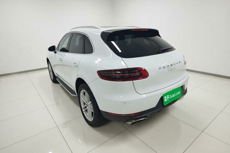 Used Porsche Macan 2016 Macan 2.0T Rear Left 45 Deg