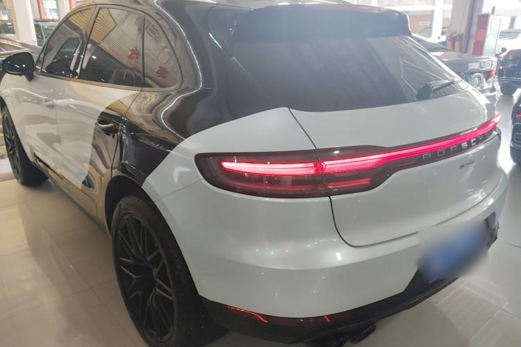 Used Porsche Macan 2016 Macan 2.0T Rear Left 45 Deg