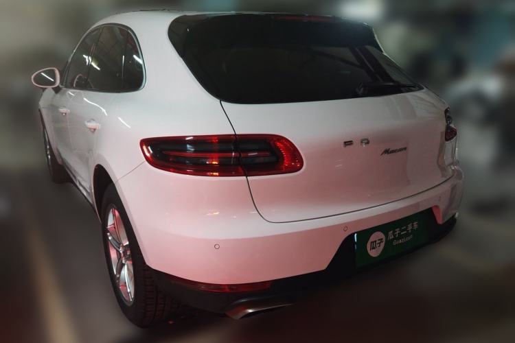 Used Porsche Macan 2016 Macan 2.0T Rear Left 45 Deg