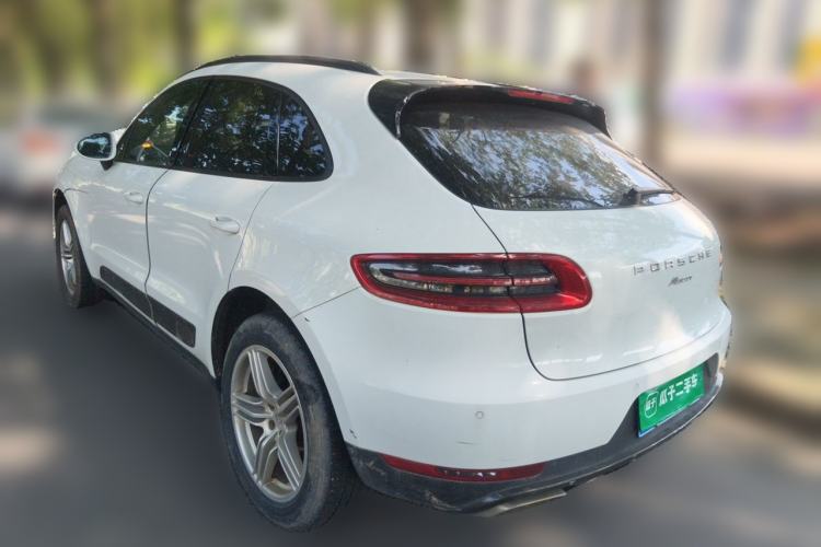 Used Porsche Macan 2016 Macan 2.0T Rear Left 45 Deg