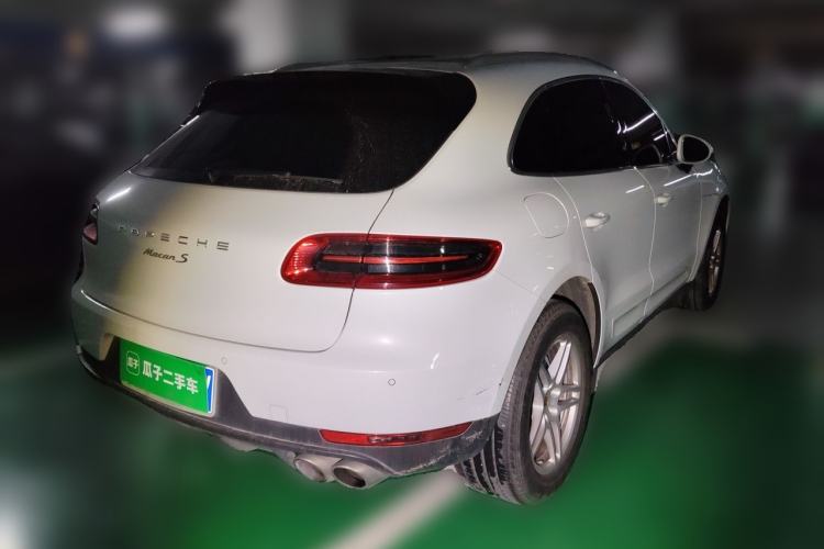 Used Porsche Macan 2016 Macan S 3.0T Rear Right 45 Deg