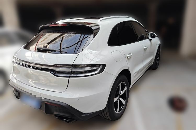 Used Porsche Macan 2016 Macan 2.0T Rear Right 45 Deg