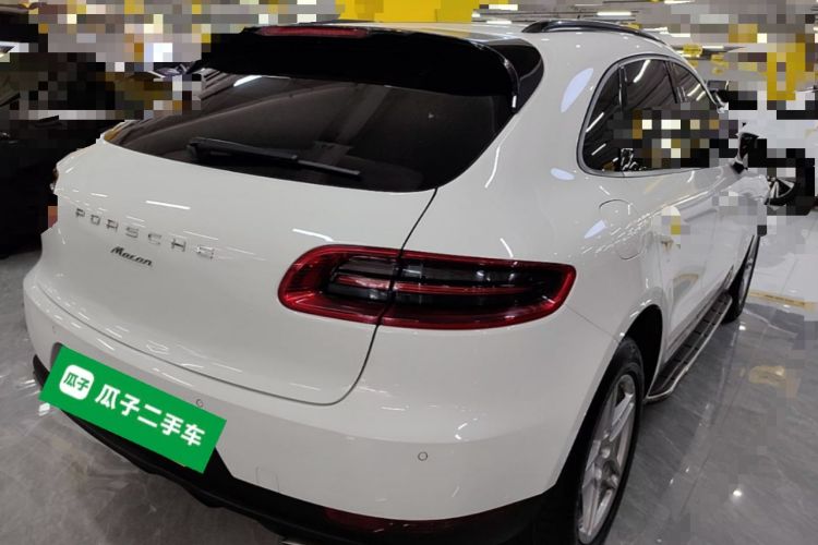 Used Porsche Macan 2016 Macan 2.0T Rear Right 45 Deg