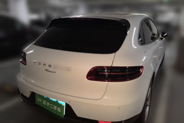 Used Porsche Macan 2016 Macan 2.0T Rear Right 45 Deg