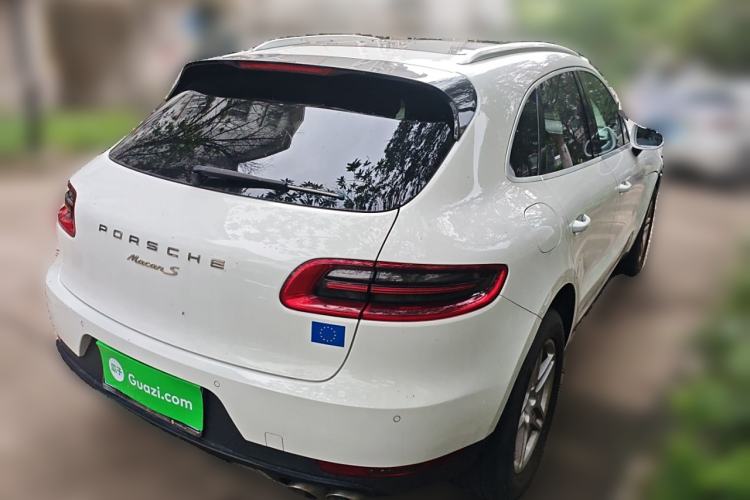 Used Porsche Macan 2016 Macan S 3.0T Rear Right 45 Deg