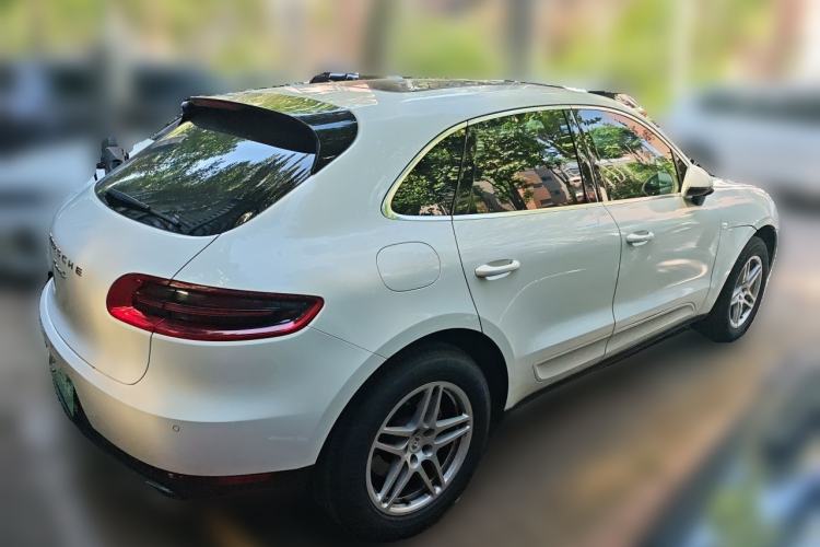 Used Porsche Macan 2016 Macan S 3.0T Rear Right 45 Deg