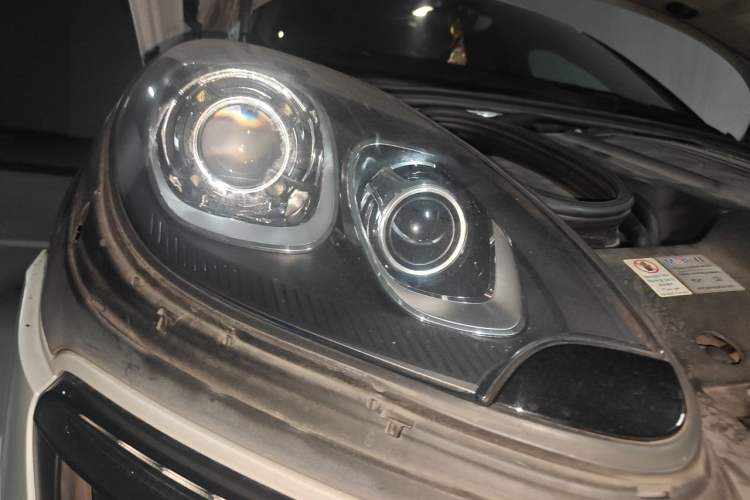 Used Porsche Macan 2016 Macan S 3.0T Right Front Headlight