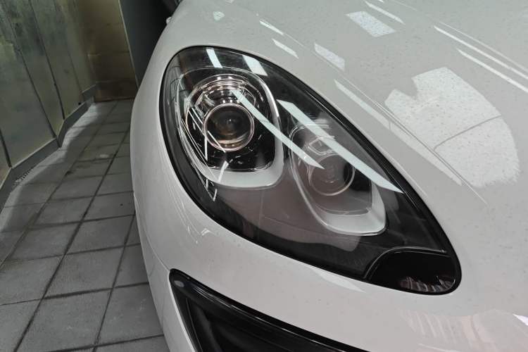 Used Porsche Macan 2016 Macan S 3.0T Right Front Headlight