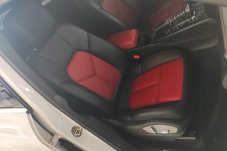 Used Porsche Macan 2016 Macan 2.0T Right Front Seat