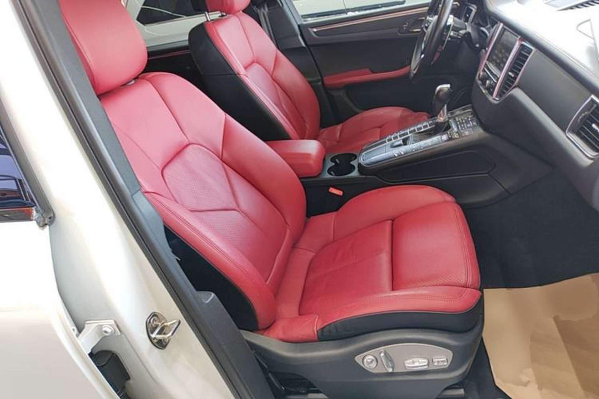 Used Porsche Macan 2016 Macan 2.0T Right Front Seat